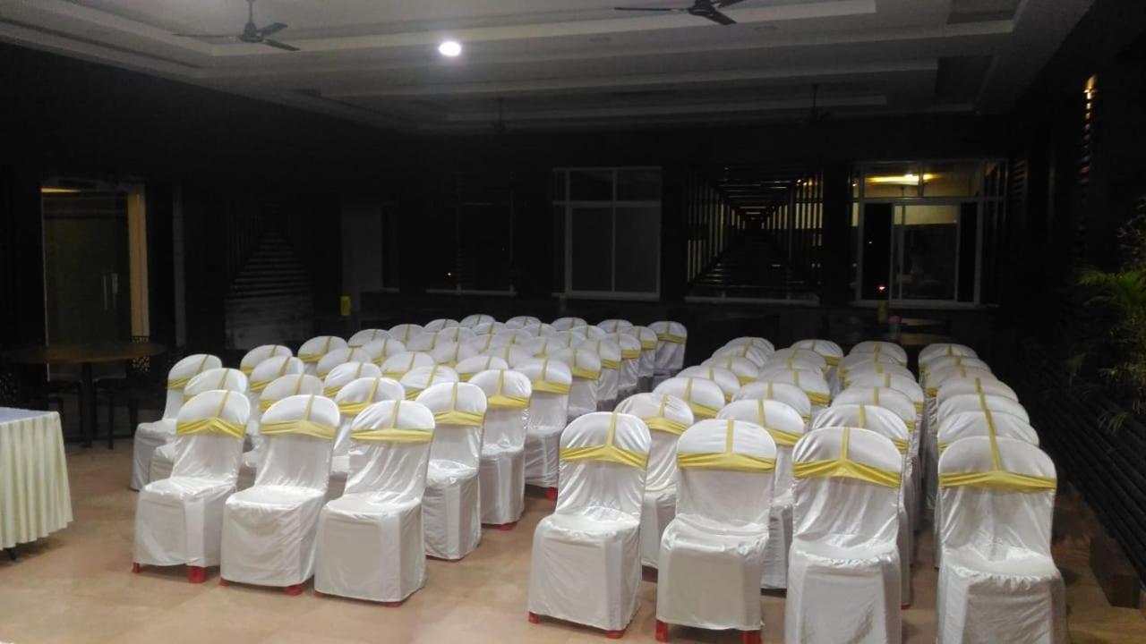 The Southgate Business Hotel Thiruvananthapuram Eksteriør billede